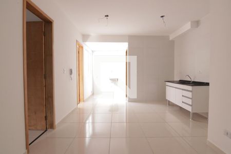 Sala/cozinha
 de apartamento para alugar com 2 quartos, 38m² em Parque Cisper, São Paulo