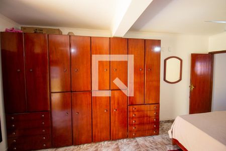 Quarto 2 de casa à venda com 3 quartos, 300m² em Vila Carmosina, São Paulo