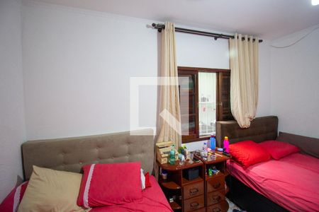 Quarto 1 de casa à venda com 3 quartos, 300m² em Vila Carmosina, São Paulo