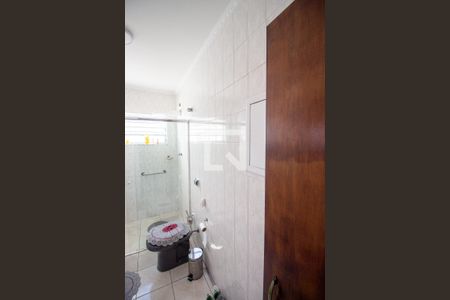 Casa à venda com 300m², 3 quartos e 2 vagasBanheiro 2