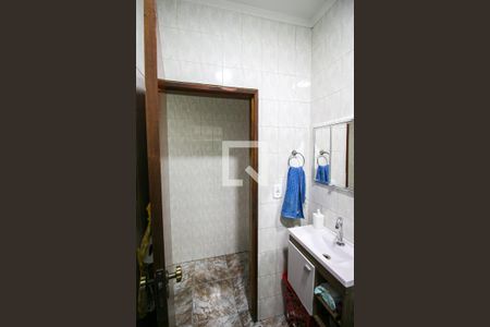 Casa à venda com 300m², 3 quartos e 2 vagasBanheiro 1