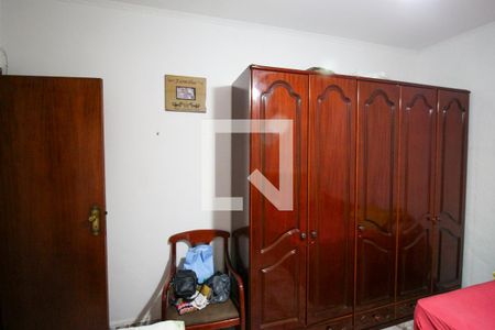 Quarto 1 de casa à venda com 3 quartos, 300m² em Vila Carmosina, São Paulo