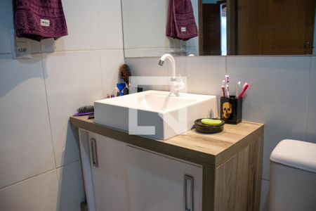 Banheiro de casa à venda com 2 quartos, 240m² em Feitoria, São Leopoldo