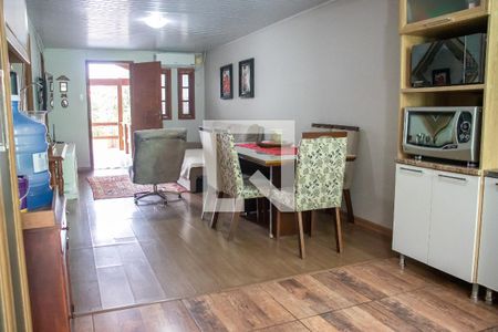 Sala de casa à venda com 2 quartos, 240m² em Feitoria, São Leopoldo
