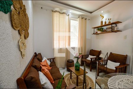 Sala de apartamento à venda com 2 quartos, 65m² em Santa Rosa, Niterói