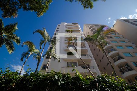 Apartamento à venda com 140m², 3 quartos e 2 vagasFachada