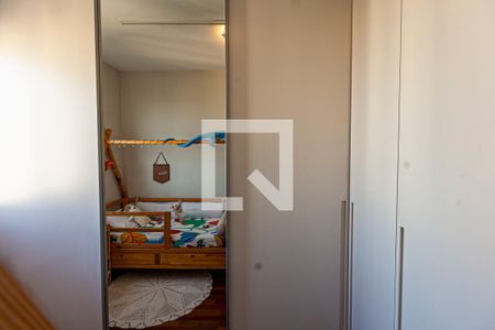 Apartamento à venda com 76m², 2 quartos e 2 vagasQuarto 2