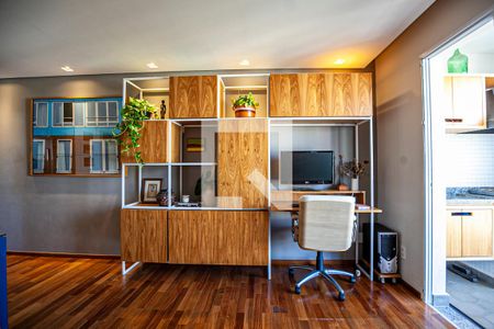 Sala de apartamento à venda com 2 quartos, 76m² em Vila Ipojuca, São Paulo