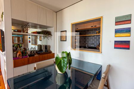 Apartamento à venda com 76m², 2 quartos e 2 vagasSala