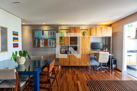 Sala de apartamento à venda com 2 quartos, 76m² em Vila Ipojuca, São Paulo