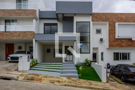 Casa de condomínio à venda com 170m², 3 quartos e 2 vagasFachada