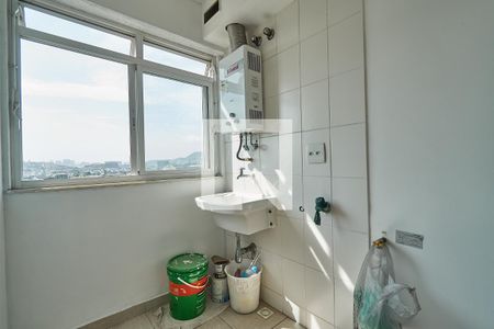 Apartamento para alugar com 75m², 3 quartos e 1 vagaÁrea de Serviço