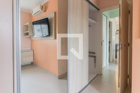 Dormitório 2 de apartamento para alugar com 2 quartos, 65m² em Vila Ipiranga, Porto Alegre