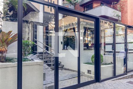 Apartamento à venda com 180m², 3 quartos e 3 vagasFachada