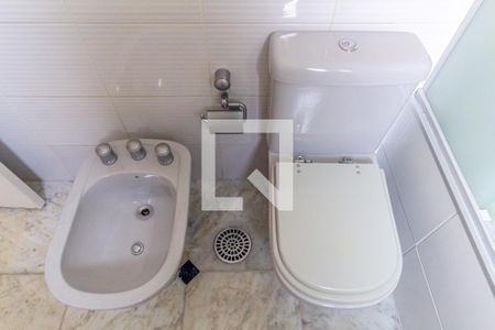 Apartamento à venda com 180m², 3 quartos e 3 vagasBanheiro 1 - Suíte Master