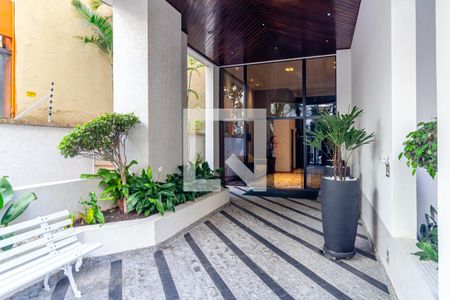 Apartamento à venda com 180m², 3 quartos e 3 vagasFachada