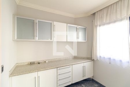Apartamento à venda com 180m², 3 quartos e 3 vagasCopa