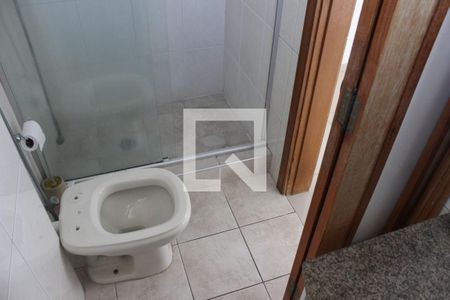 Banheiro da Suíte de apartamento para alugar com 2 quartos, 90m² em Centro, São Vicente