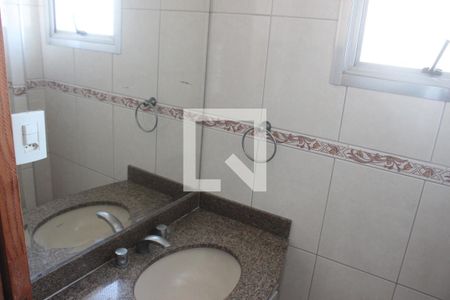Apartamento para alugar com 90m², 2 quartos e 1 vagaBanheiro da Suíte