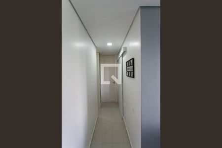 Corredor de apartamento à venda com 2 quartos, 54m² em Jardim Caboré, São Paulo