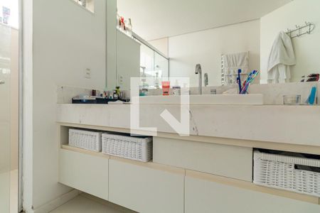 Apartamento para alugar com 220m², 3 quartos e 2 vagasBanheiro 1 - Suíte