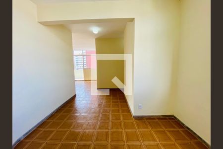 Apartamento para alugar com 105m², 3 quartos e sem vaga Apartamento para alugar com 105m², 3 quartos e sem vagaSala 2