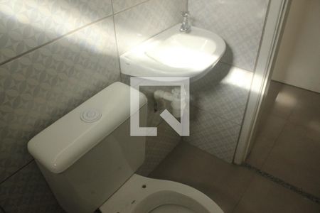 Banheiro de apartamento para alugar com 1 quarto, 35m² em Jardim Prudência, São Paulo