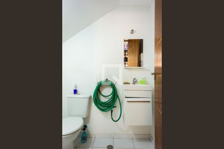 Casa de condomínio à venda com 160m², 2 quartos e 2 vagas Casa de condomínio à venda com 160m², 2 quartos e 2 vagasBanheiro da Garagem