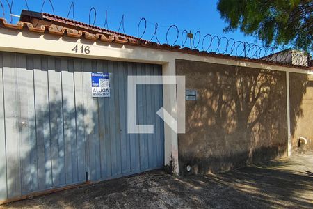 Casa à venda com 270m², 3 quartos e 4 vagas Casa à venda com 270m², 3 quartos e 4 vagasPlaca