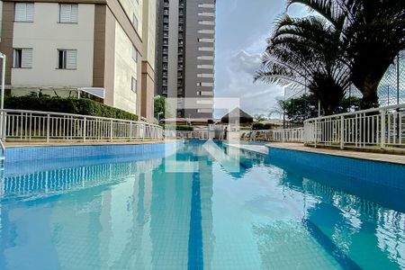Apartamento para alugar com 64m², 3 quartos e 1 vagaÁrea comum - Piscina