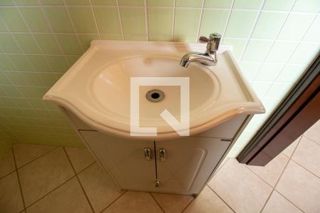 Casa para alugar com 315m², 5 quartos e 8 vagas Casa para alugar com 315m², 5 quartos e 8 vagasDetalhe do banheiro