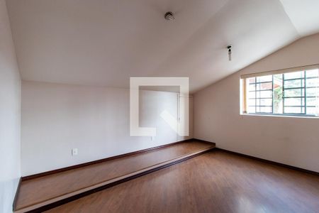 Casa para alugar com 315m², 5 quartos e 8 vagas Casa para alugar com 315m², 5 quartos e 8 vagasQuarto 3