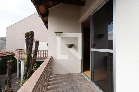 Casa para alugar com 315m², 5 quartos e 8 vagas Casa para alugar com 315m², 5 quartos e 8 vagasVista da Sacada
