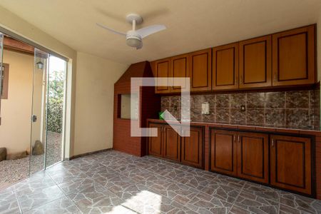 Casa para alugar com 315m², 5 quartos e 8 vagas Casa para alugar com 315m², 5 quartos e 8 vagasÁrea comum - Churrasqueira