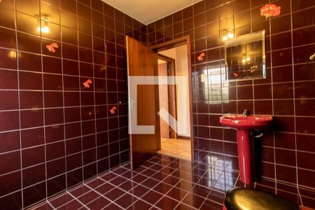 Casa para alugar com 315m², 5 quartos e 8 vagas Casa para alugar com 315m², 5 quartos e 8 vagasBanheiro Social