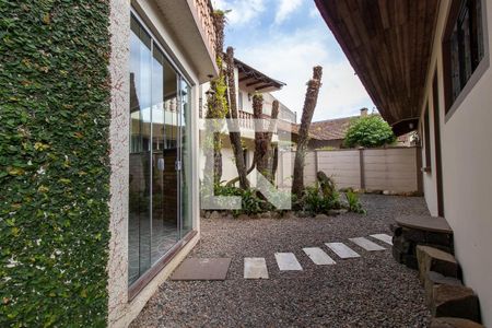 Casa para alugar com 315m², 5 quartos e 8 vagas Casa para alugar com 315m², 5 quartos e 8 vagasÁrea comum