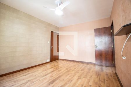 Casa para alugar com 315m², 5 quartos e 8 vagas Casa para alugar com 315m², 5 quartos e 8 vagasQuarto 2 - Suíte
