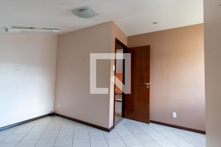 Casa para alugar com 315m², 5 quartos e 8 vagas Casa para alugar com 315m², 5 quartos e 8 vagasQuarto 4 - Suíte