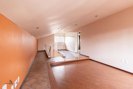 Casa para alugar com 315m², 5 quartos e 8 vagas Casa para alugar com 315m², 5 quartos e 8 vagasSala 2