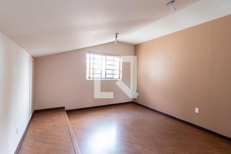 Casa para alugar com 315m², 5 quartos e 8 vagas Casa para alugar com 315m², 5 quartos e 8 vagasQuarto 3