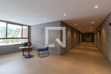 Apartamento à venda com 25m², 1 quarto e sem vaga Apartamento à venda com 25m², 1 quarto e sem vagaHall social