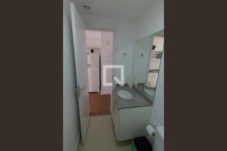 Banheiro de apartamento à venda com 1 quarto, 25m² em Vila Andrade, São Paulo