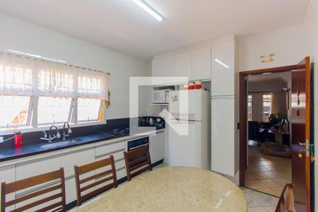 Casa à venda com 145m², 3 quartos e 2 vagasCozinha