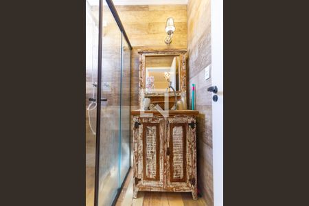 Casa à venda com 130m², 3 quartos e 2 vagasBanheiro Social