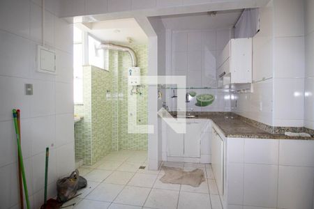 Apartamento à venda com 67m², 2 quartos e sem vagaCozinha