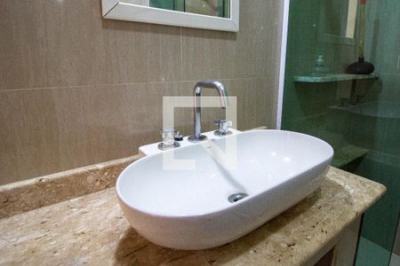 Apartamento à venda com 67m², 2 quartos e sem vagaBanheiro Social