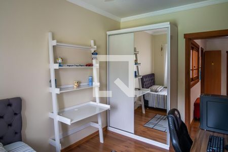 Casa à venda com 222m², 5 quartos e 4 vagas Casa à venda com 222m², 5 quartos e 4 vagasQuarto 2