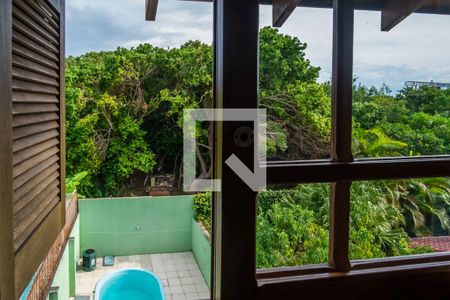 Casa à venda com 222m², 5 quartos e 4 vagas Casa à venda com 222m², 5 quartos e 4 vagasQuarto 4