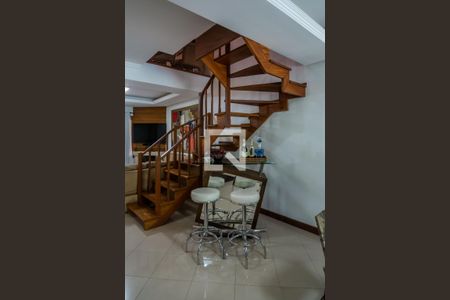 Sala de casa à venda com 5 quartos, 222m² em Ipanema, Porto Alegre