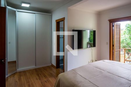 Casa à venda com 222m², 5 quartos e 4 vagas Casa à venda com 222m², 5 quartos e 4 vagasSuíte